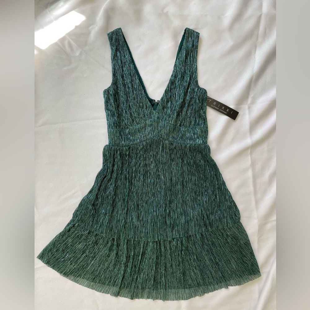 NWT Trixxi Women's V-Neck Green Metallic Fit & Flare Dress